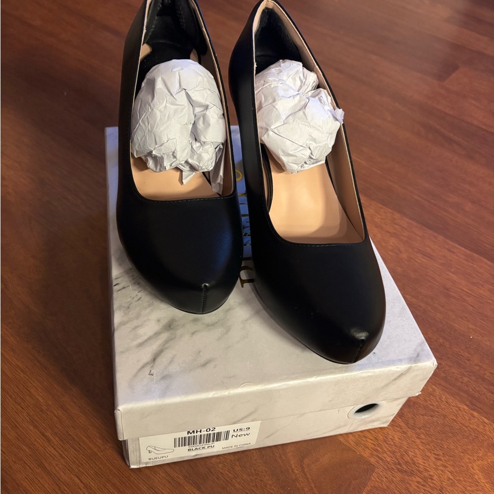 Nice shoe - Picture 2 of 3